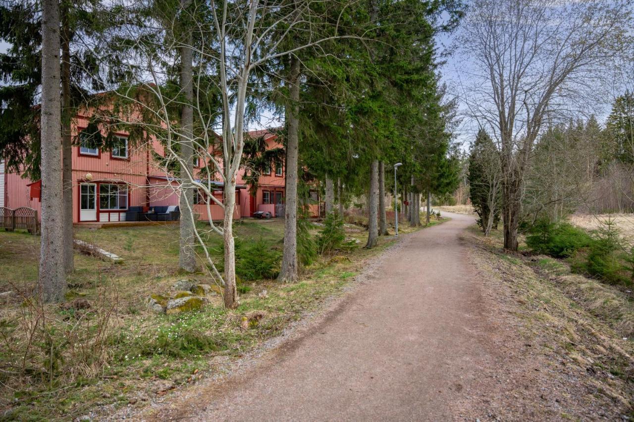 Uppsala Large Family Home Beside Forest Zewnętrze zdjęcie